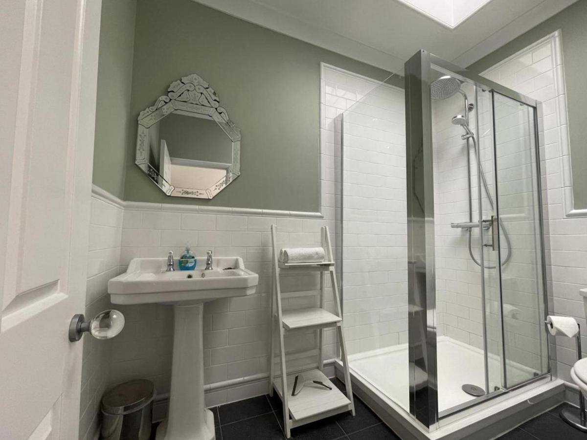 Regency Apartment - Marine Square By Crown Gardens Holiday Homes Brighton Eksteriør billede